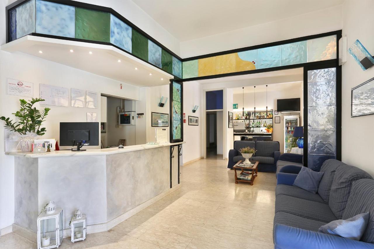 Hotel Brunella Λίντο ντι Καμαϊόρε Εξωτερικό φωτογραφία
